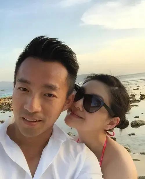 张兰事业再遭打击,运营团队出走直播内涵张兰,她还能东山再起吗_第1张