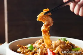 草鱼怎么做好吃？享受肉质鲜嫩，香味飘满屋的草鱼烹饪技巧图片