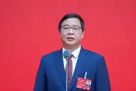 三亚市市长包洪文，履新大型国企“一把手”！福建人，曾在省内工作22年图片