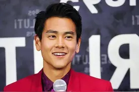 “三十如狼，四十如虎”的彭于晏，如今路人镜头曝光，难掩老相图片