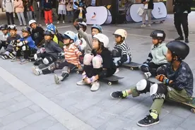 快看，这群孩子超酷！上海市少儿滑板公开赛决赛在长宁举行图片