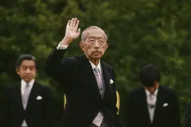 1989年，日本天皇裕仁88岁去世，临终前：我低估了中国！无耻至极图片