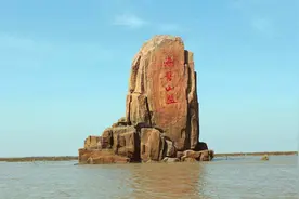 倘若自己的女友发生了无法治愈的疾病，你会离他而去吗？图片