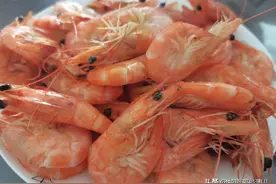 煮盐水虾，冷水煮和热水煮区别大？牢记3诀窍，虾肉q弹味道鲜美图片