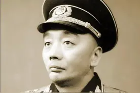 开国中将刘昌毅回忆：中原突围后收拢千余名将士千里回师大别山图片