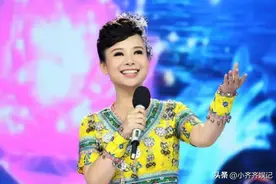 盲人歌手刘赛：爆红后倒贴2套房下嫁河南农村，婚后被丈夫宠成宝图片