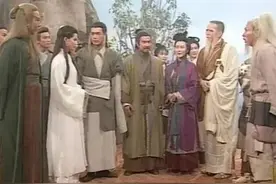 新修版《神雕》结尾，金庸为何要修改杨过华山告别群雄时的态度？图片