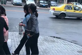 朝鲜女孩非常喜欢中国这座城市，你知道是哪里吗？图片