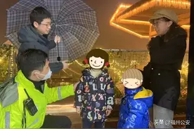 民警破门而入！这次不是为了抓捕......图片