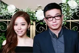 张靓颖：与冯轲相爱15年，被骗走6亿身家，离婚5年后两人天差地别图片