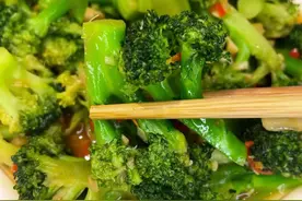 缺钙的人别再只吃钙片了，5种“高钙”蔬菜比钙片还补，建议常吃图片