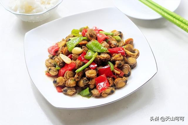 入伏后，吃鱼吃肉都不如扇贝，蛋白质高又养胃，胃寒者要多吃