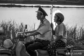 《大佛普拉斯》——穷人的人生只能是黑白的吗？图片