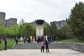 作茧自缚秦二世：生前把秦朝家底败光，死后按照平民规格下葬！图片