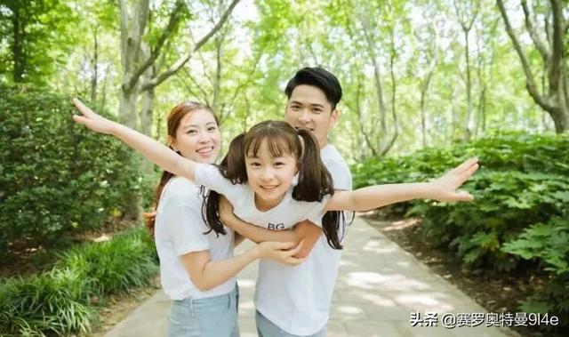 机械展赛罗的飞天壁画