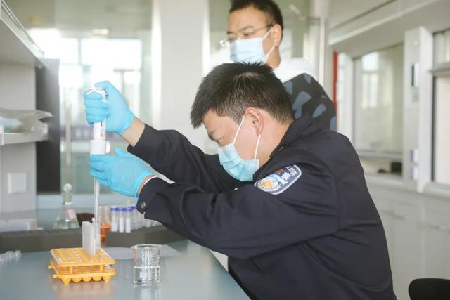 昆明市公安司法鉴定中心顺利通过评审,成为全省州市首家全国公安机关