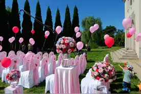 他爱了我六年，在他婚礼现场看新郎吻新娘，才知道我早已爱上他图片