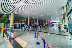 @河南人 速看！今天乘坐大巴火车飞机需要哪些证明？最全出行宝典来了图片