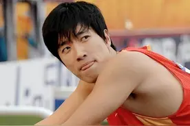 这个跌落神坛的“飞人”刘翔，坐拥十几亿，却只愿选择当丁克！图片