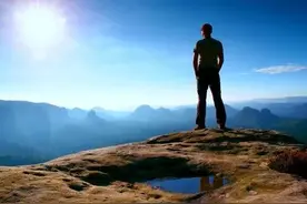 "世界那么大，我想去看看″想发圈却没文案？(发圈必备)图片