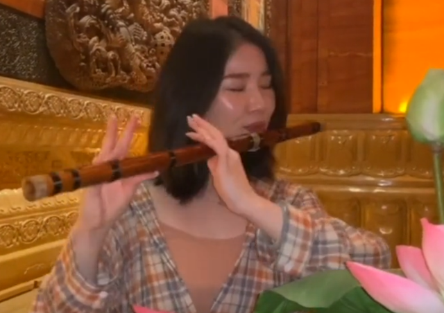 开口第一句就让人浑身起鸡皮疙瘩