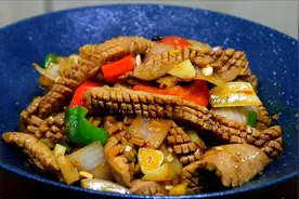 “爆炒腰花”过油还是焯水？教你正确做法，鲜香滑嫩，不臊不腥图片