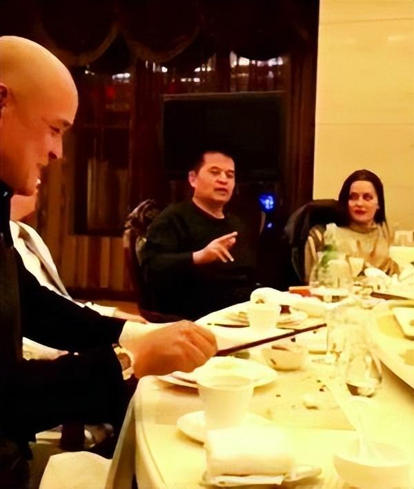 这一次，“消失”8年的毕福剑，终于不再被世人所原谅