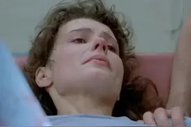 由于实验失误导致苍蝇与男子结合，让女友怀上苍蝇图片