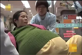 13年前，广东“巨腹女人”肚子重量达到55斤，被家人抛弃后怎样了图片