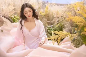 杨幂拍的内衣广告，从来没有让人失望过，太仙了图片