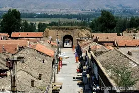 “鸡鸣一声闻三省”的天镇县新平堡镇图片