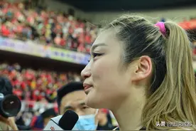 李梦赛后落泪，球迷众说纷纭图片