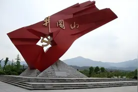 王佐袁文才被杀致井冈山失守，有何深层原因，红军为何不打回井冈图片