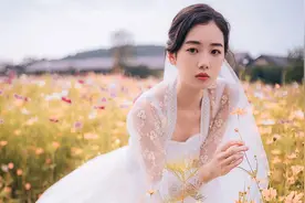 一生所爱不过饱餐与被爱，一生所求不过温暖与良人图片