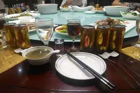 2两白酒等于几罐啤酒？要是不懂的话，酒场上“拼酒”很容易吃亏图片