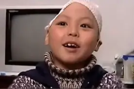 2010年山东女子看电视，发现儿子只剩半个头，丈夫怒骂：这都怪你图片