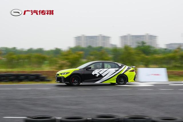 15万+买50万级豪车动力，这油车“小豹子”也太香了