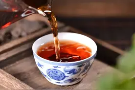 吉林45岁大哥钟爱喝茶，坚持日日饮茶15年！最终明白2个真相图片