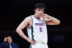 丁彦雨航换可兰白克只是第一步！山东男篮在下一盘很大的棋？图片