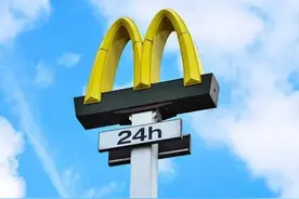 杭州麦当劳的员工让我很震惊，内卷太厉害了吧图片