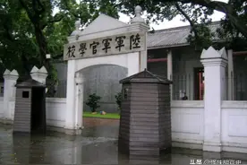 黄埔学子：吃饭只给10分钟，偷摸吸烟喝酒，斗智斗勇的生活图片