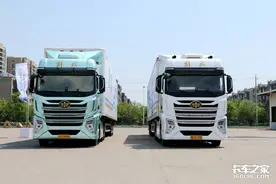 620大马力配大空间驾驶室，解放鹰途头等舱让跑车更舒服图片