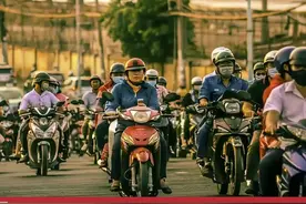 第一波跑去越南的中国老板们，已经被逼疯了图片