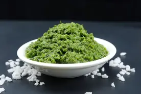 做韭花酱，只放盐容易坏，多加这3样，鲜香浓郁味道美，能放半年图片