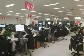 评论一下拼多多：高薪的工作那就是钱难赚，屎难吃图片
