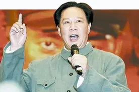 1989年古月受邀参加国宴，解放军上将打了个招呼，吓得他连忙站起图片