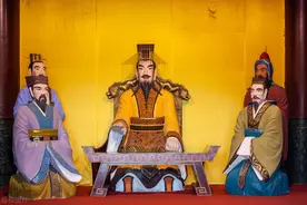 秦始皇到底干了多少件大事？真怀疑他是不是穿越的！图片