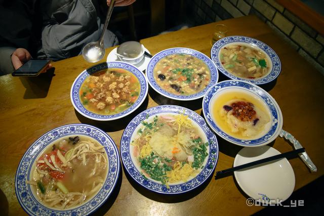 在洛阳才能吃上的美食,流传千年每道菜都带汤,游客笑称:真水