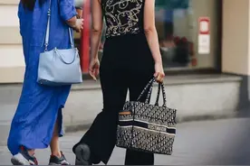 大牌通勤包大推荐！不想背个帆布兜上班，就赶快看起来图片