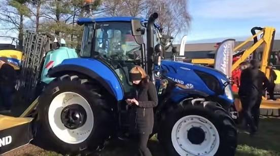 凯斯和纽荷兰农业机械展